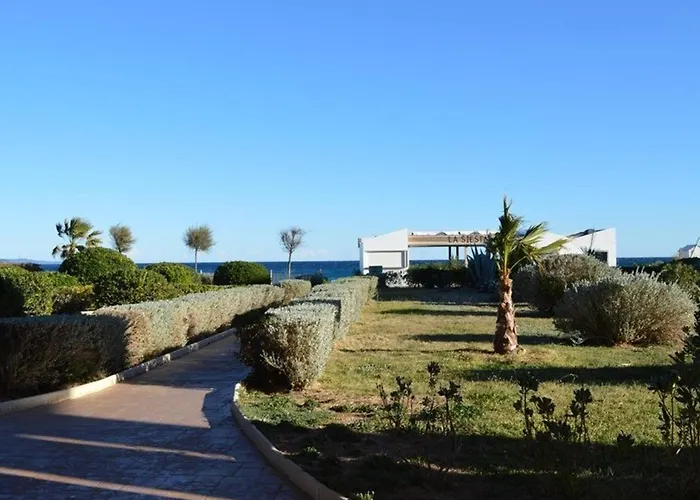 Vintage Avec Terrasse Face - 4 Couchages, Parking Securise - Fr-1-251-290 Daire Le Lavandou