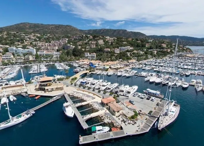 Daire Vintage Avec Terrasse Face - 4 Couchages, Parking Securise - Fr-1-251-290 *